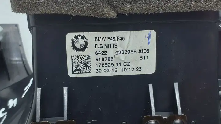 BMW 2 F45 (2014 - 2021) 9262955 Центральный воздушный дефлектор — фото 3