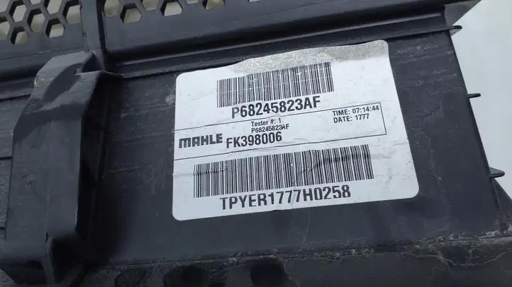 Jeep Grand Cherokee (2010 - 2021) P68245823AF Комплект системы вентиляции салона — фото 9