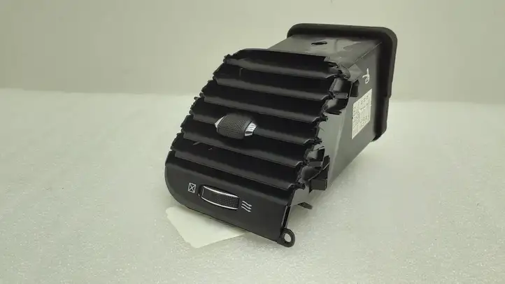 Jeep Grand Cherokee (2010 - 2021) VP00007407 Боковой воздушный дефлектор — фото 2