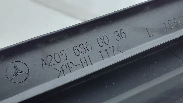 Mercedes-Benz GLC X253/C253 (2015 - ) A2056860036 Внутренняя отделка переднего порога — фото 3