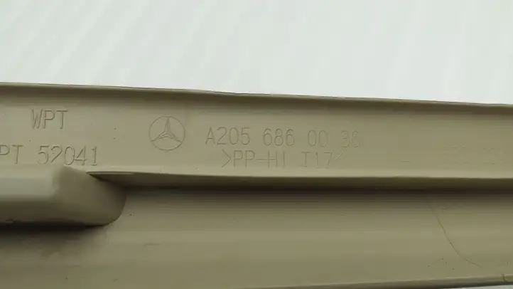 Mercedes-Benz GLC X253/C253 (2015 - ) A2056860036 Внутренняя отделка переднего порога — фото 4