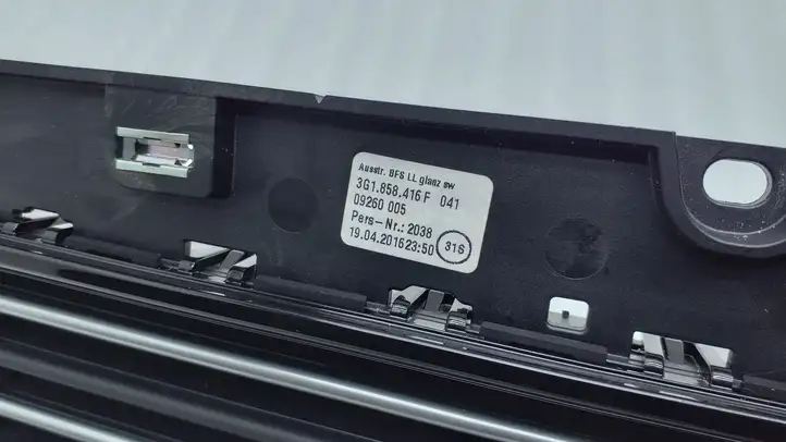 Volkswagen PASSAT B8 (2015 - ) 3G1858416F Центральный воздушный дефлектор — фото 8