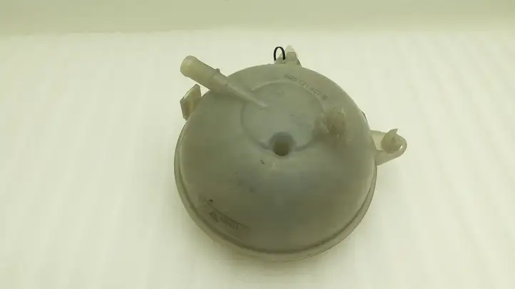 Volkswagen Golf VII (2013 - 2019) 5Q0121407S Расширительный бачок — фото 1