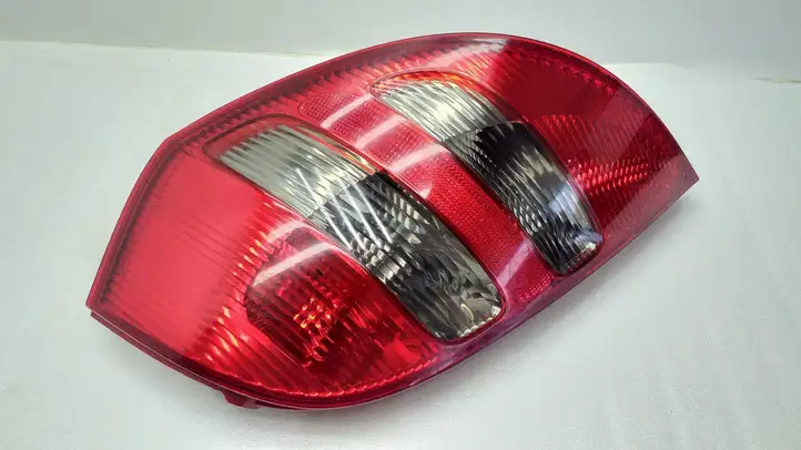Audi TT TTS Mk2 (2006 - 2010) A1698201064R Задний фонарь в кузове — фото 1