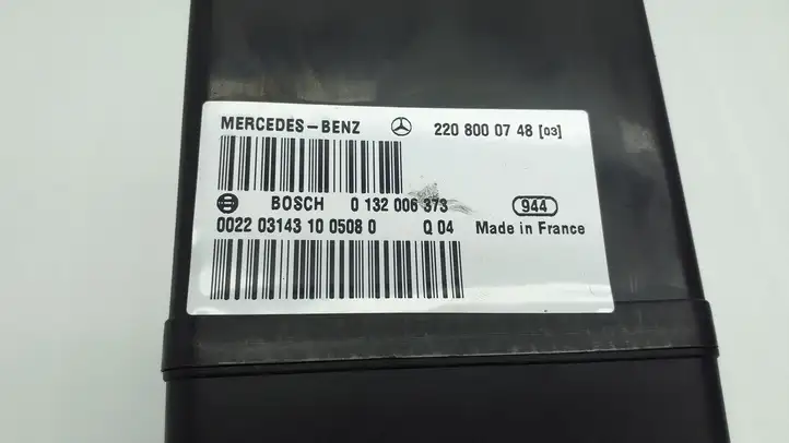 Mercedes-Benz CL C215 (2000 - 2006) 2208000748 Вакуумный насос центрального замка — фото 3