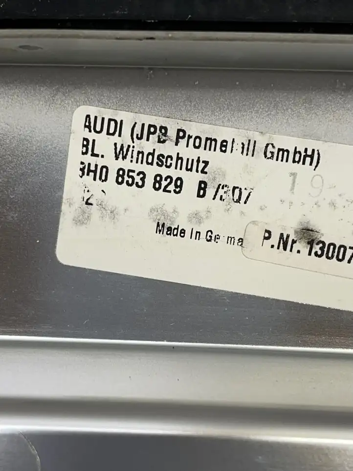 Audi A4 S4 B8 8K (2007 - 2011) 8H0853829 Накладка стоек лобового стекла — фото 7