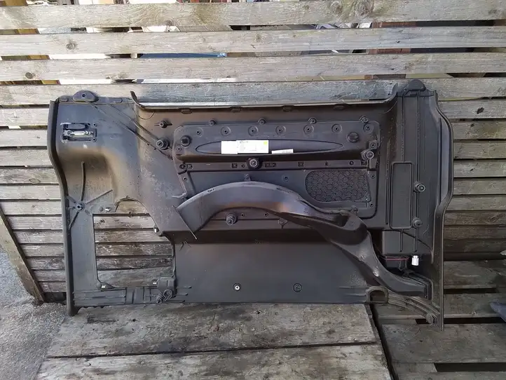 Volkswagen Multivan T5 (2003 - 2015)  7H5868716 Боковая панель