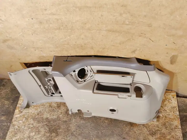 Honda Odyssey (1999 - 2003) Боковая панель — фото 4