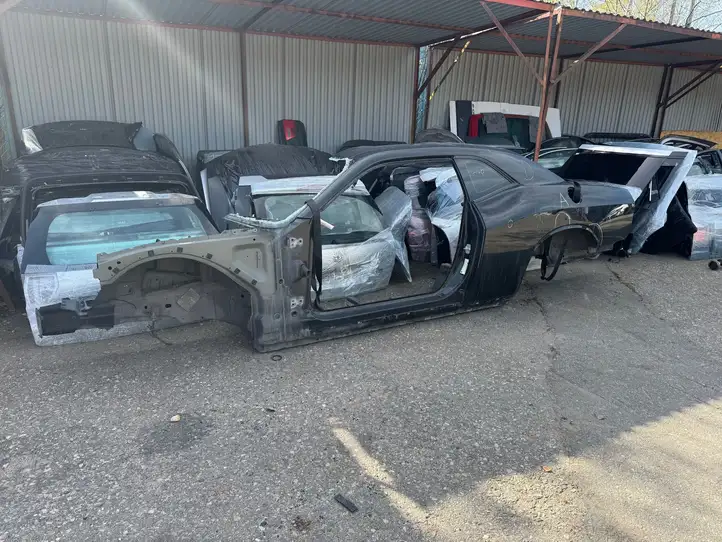 Dodge Challenger (2014 - ) Боковина кузова — фото 1