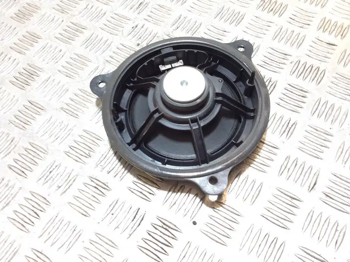Nissan Juke I F15 (2010 - 2018) Динамики задних дверей — фото 2