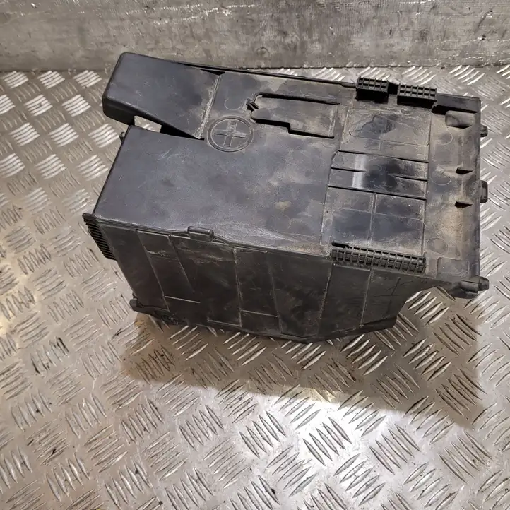 Citroen C4 I Picasso (2006 - 2013) 9663615580 Крышка ящика аккумулятора — фото 1