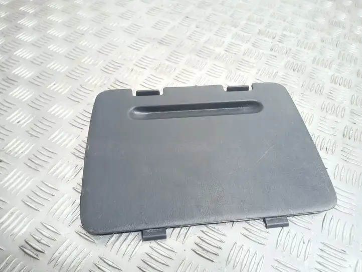 Toyota RAV 4 (XA20) (2000 - 2005) 6474342010 Прочие детали салона — фото 1