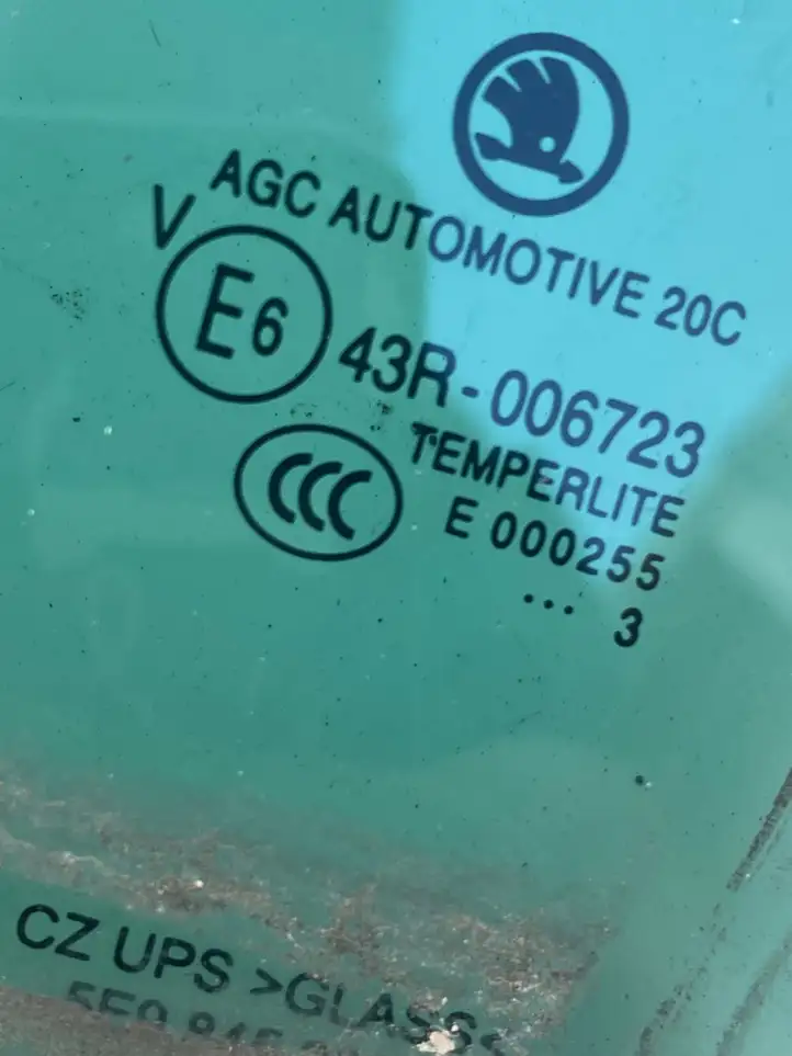 Skoda Octavia Mk3 (5E) (2013 - 2019) 43R006723 Заднее боковое стекло — фото 4