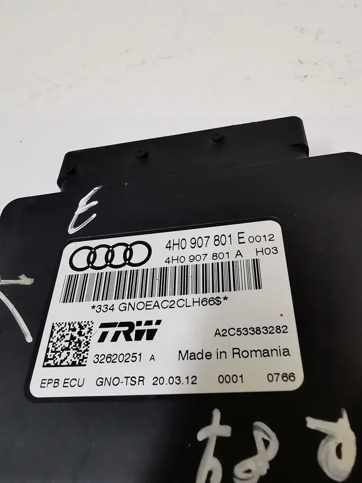 Audi A6 C7 (2011 - 2014) 4H0907801E Блок управления стояночным тормозом — фото 3
