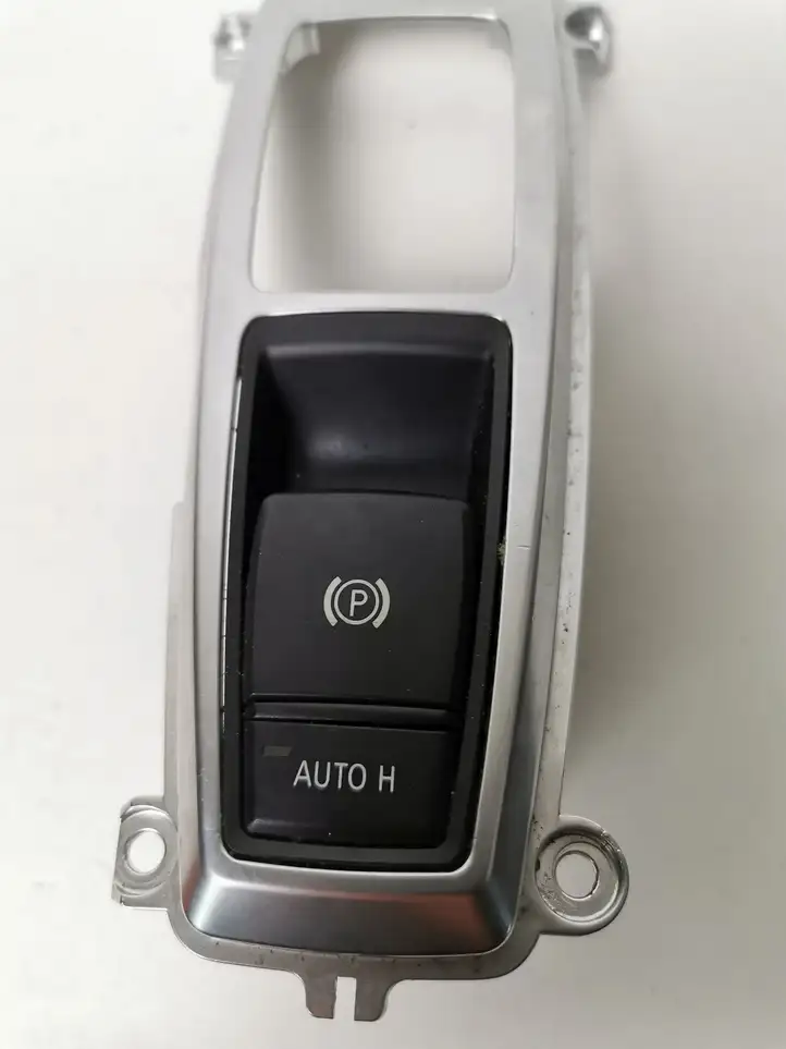BMW X5 E70 (2006 - 2013) 61316975467 Кнопка ручного тормоза — фото 2