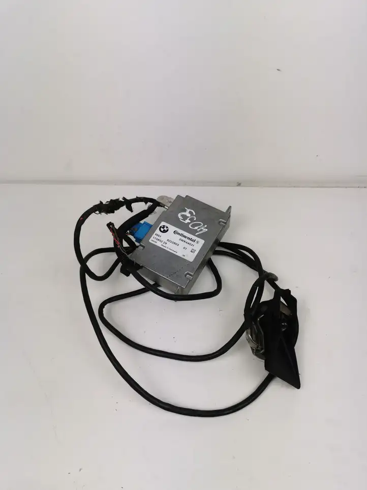 BMW 7 F01 (2008 - 2016) 66519222803 Камера в лобовом стекле — фото 1