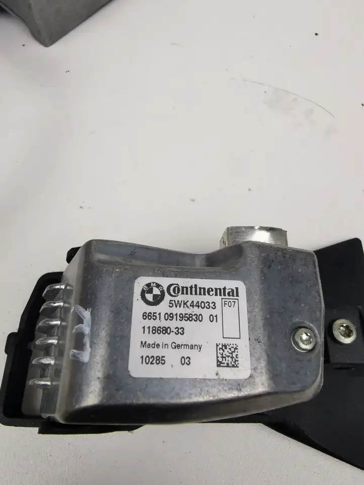 BMW 5 GT F07 (2010 - 2017) 665109195830 Камера в лобовом стекле — фото 6