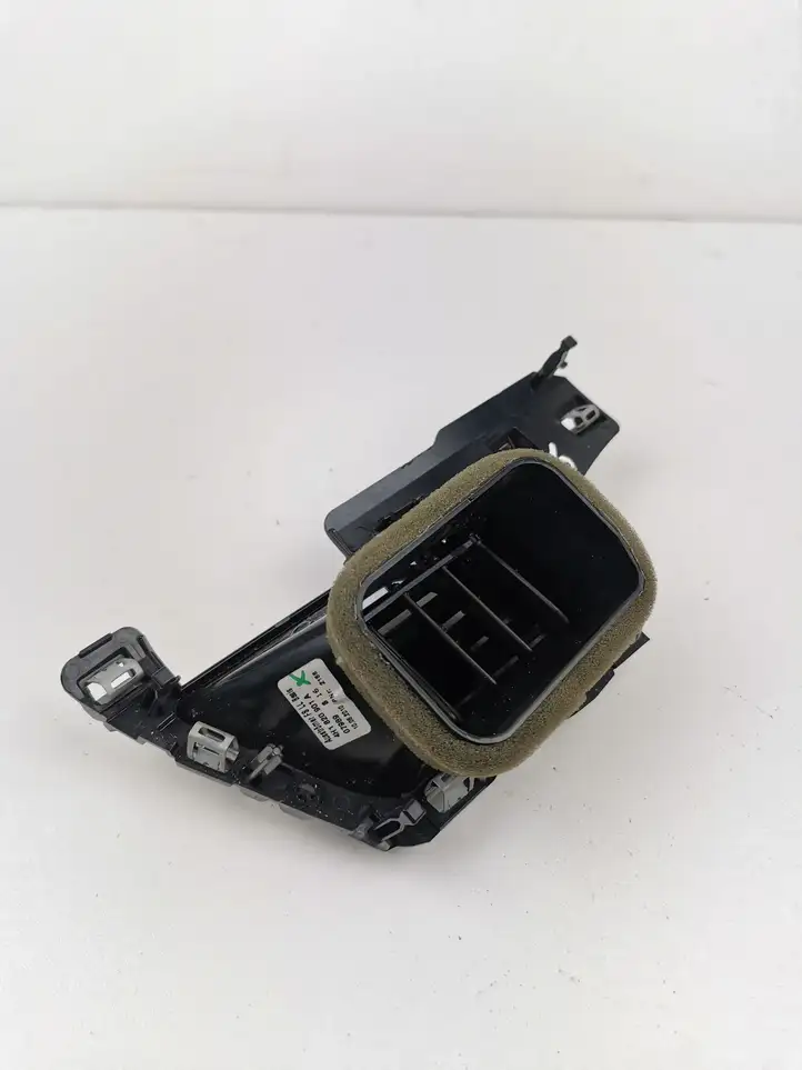 Audi A8 S8 D4 4H (2010 - 2014) 4H1820901A Боковой воздушный дефлектор — фото 4