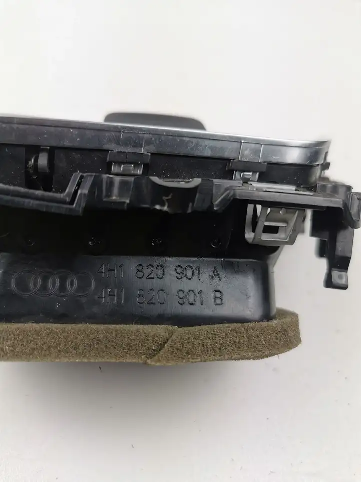 Audi A8 S8 D4 4H (2010 - 2014) 4H1820901A Боковой воздушный дефлектор — фото 6