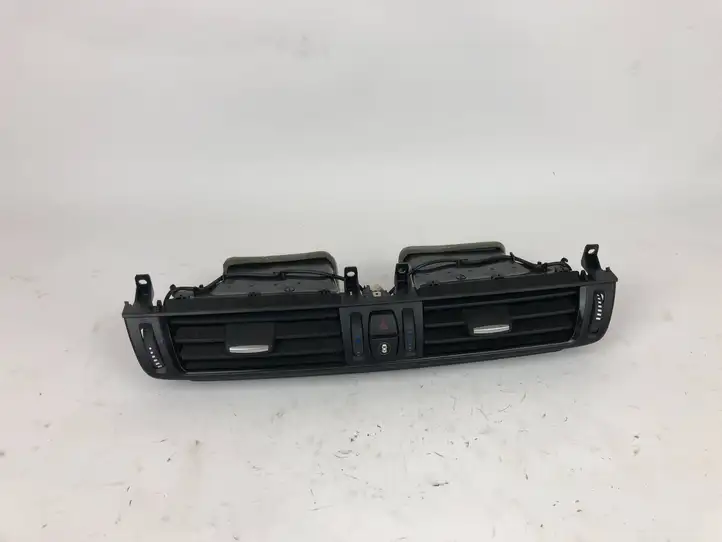 BMW X5 F15 (2013 - 2017) 9252648 Центральный воздушный дефлектор — фото 1