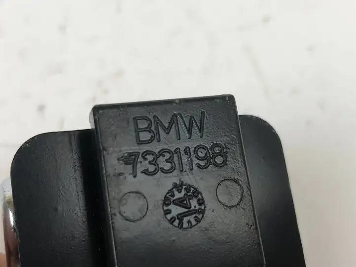 BMW X5 F15 (2013 - 2017) 7331198 Держатель крепления сетки (в потолке) — фото 2