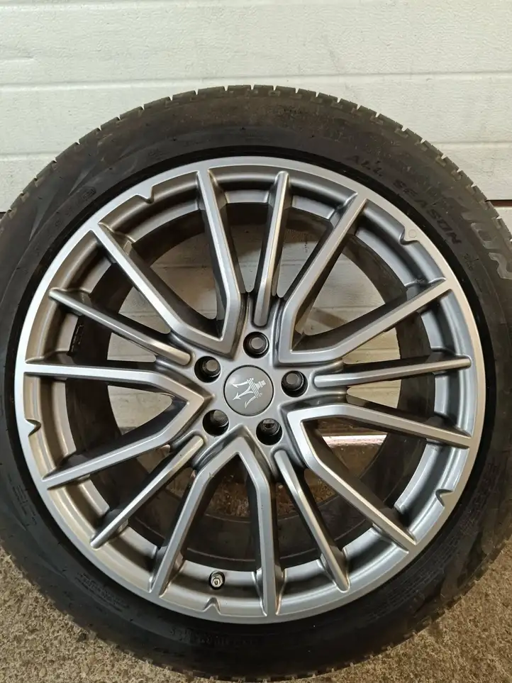 Maserati Levante (2017 - ) 670138236 Легкосплавный колесный диск R20 — фото 5