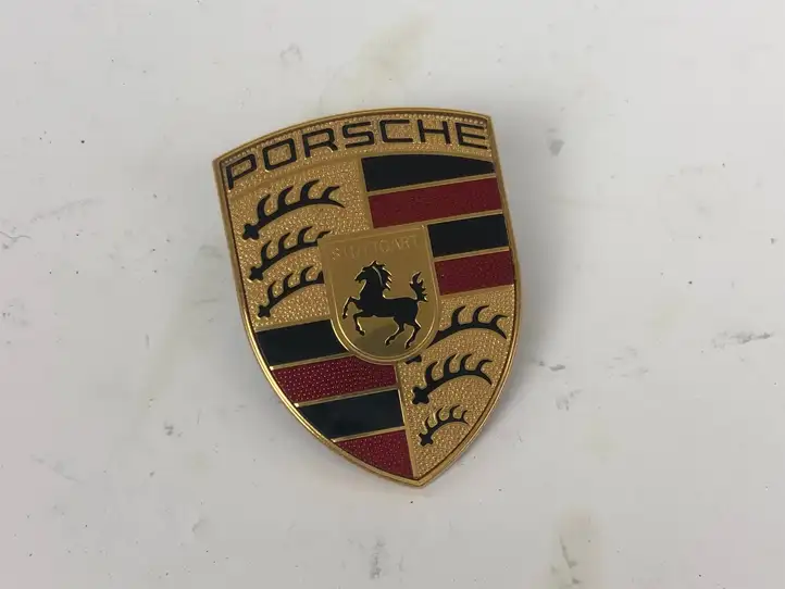 Porsche Panamera (970) (2013 - 2016) 99155921502 Эмблема автомобиля — фото 1
