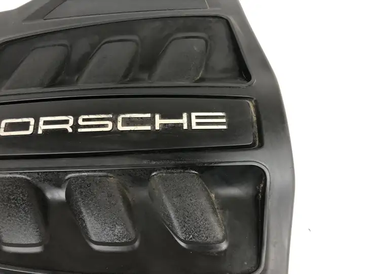 Porsche Macan (95B) (2014 - 2018) 95B103925E Крышка двигателя декоративная — фото 4