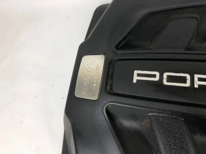 Porsche Macan (95B) (2014 - 2018) 95B103925E Крышка двигателя декоративная — фото 8