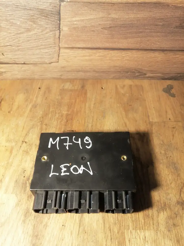Seat Leon (1M) (1998 - 2006) 1J0959799S Модуль комфорта — фото 2