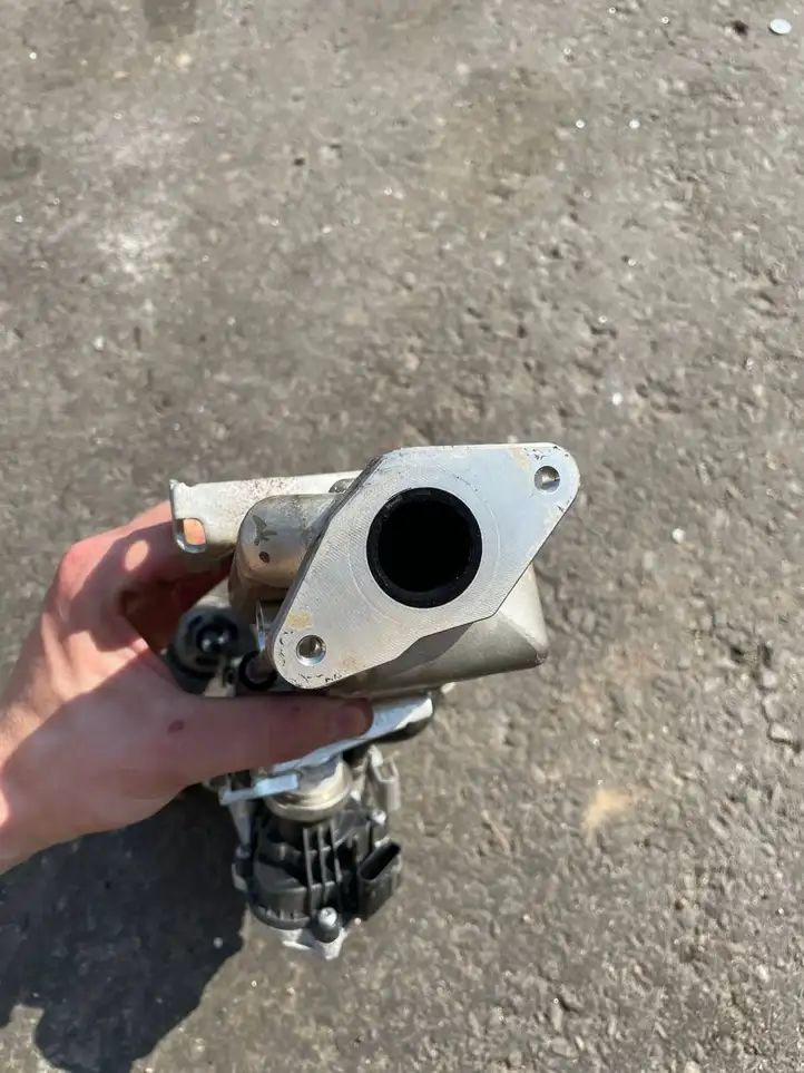 BMW 3 F30 F35 F31 (2012 - 2018) 8513691 Охладитель клапана EGR — фото 6