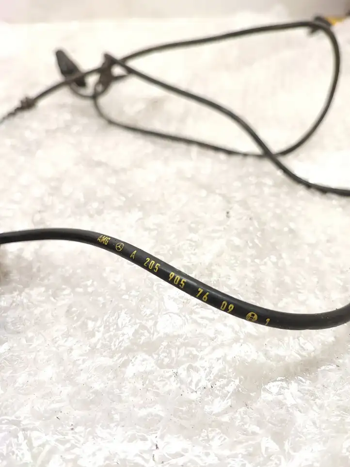 Mercedes-Benz C AMG W205 (2014 - ) A2059057609 Проводка переднего датчика ABS — фото 2