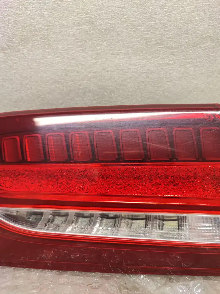 Mercedes-Benz E W238 (2017 - ) 638341 Задний фонарь в крышке багажника — фото 6