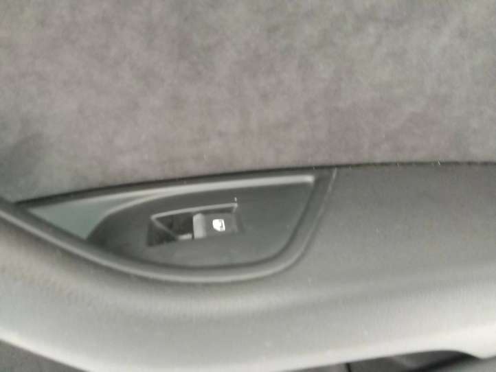 Audi A4 (2015 - 2019)  8W0867117 Комплект отделки дверей