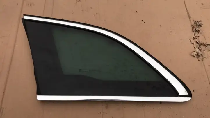 Opel Insignia A (2008 - 2017) 43R009628 Заднее боковое стекло — фото 1