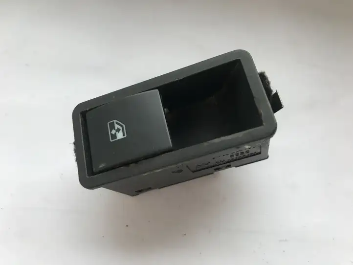 Opel Astra H (2004 - 2009) 13197131 Кнопка стеклоподъемников — фото 1