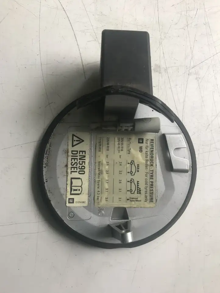 Opel Zafira B (2006 - 2008) 13188947 Крышка топливного бака — фото 3