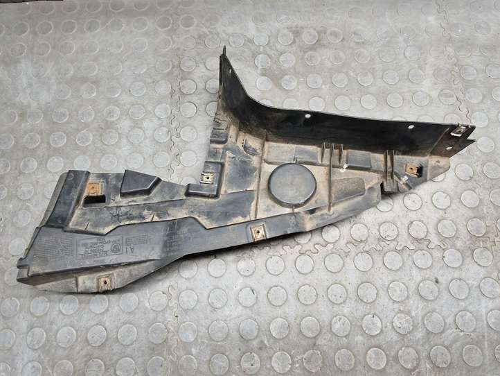 BMW 3 E92 E93 (2005 - 2014)  8045399 Кронштейн переднего подкрыльника