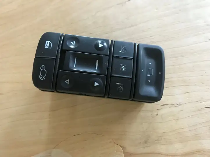 Opel Vectra C (2005 - 2009) 09185954 Блок кнопок стеклоподъемников — фото 1
