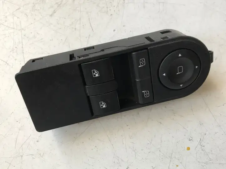 Opel Astra H (2004 - 2009) 13228706 Кнопка стеклоподъемников — фото 1