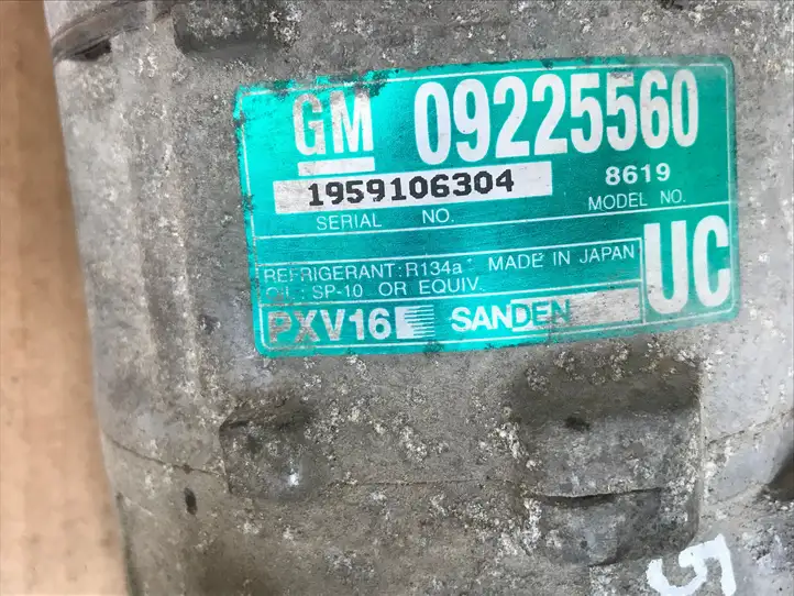 Opel Vectra C (2002 - 2005) 09225560 Компрессор (насос) кондиционера воздуха — фото 3