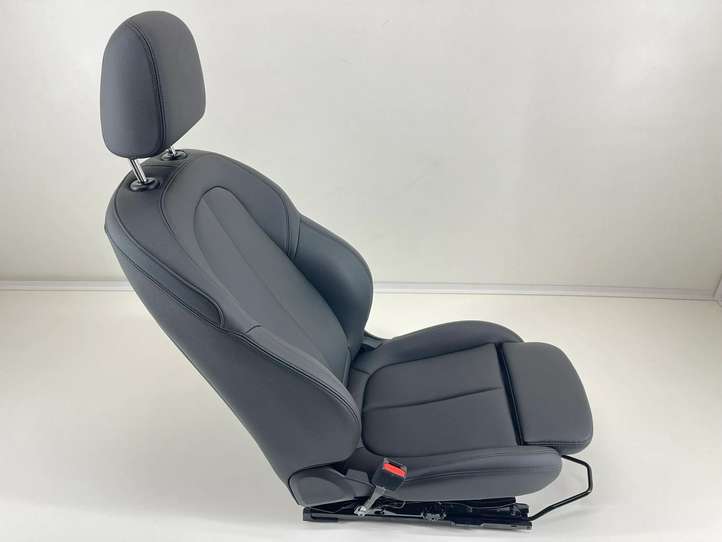 BMW 2 F44 (2019 - )   Комплект салона