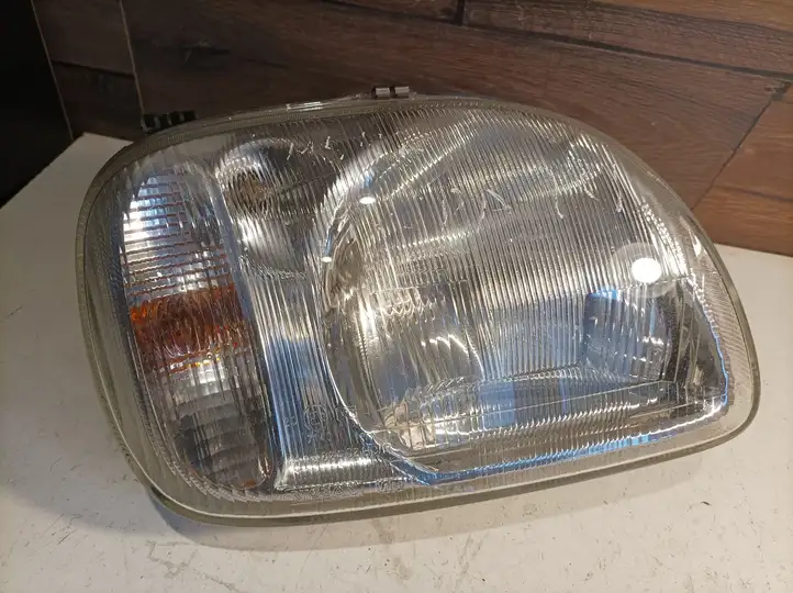 Nissan Micra (1999 - 2002) 011A02A02HCR Передняя фара — фото 1