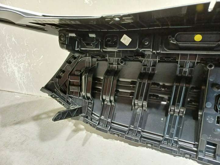 Mercedes-Benz EQA (2021 - )  A2438851401 Молдинг переднего бампера