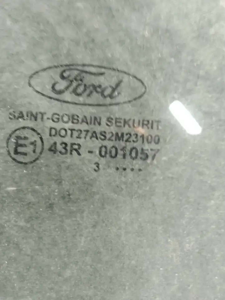Ford Focus C-MAX (2003 - 2010) Стекло задней двери — фото 3