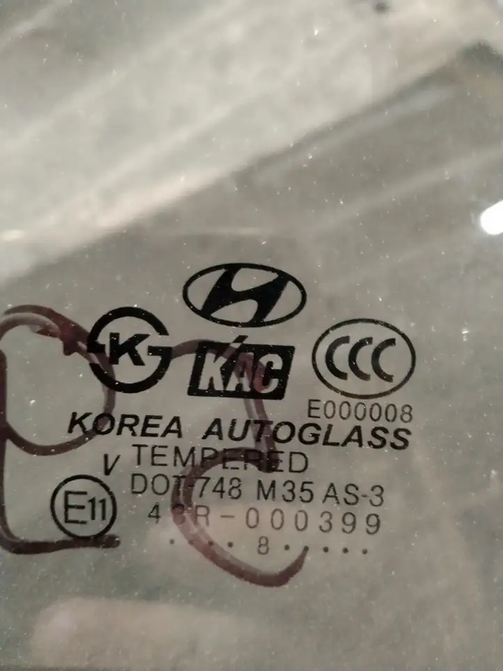 Hyundai Tucson JM (2004 - 2009) Стекло задней двери — фото 3