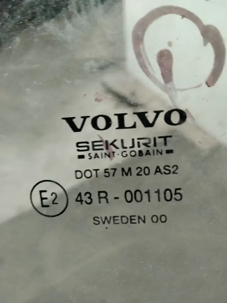 Volvo V70 (2000 - 2004) Стекло задней двери — фото 3