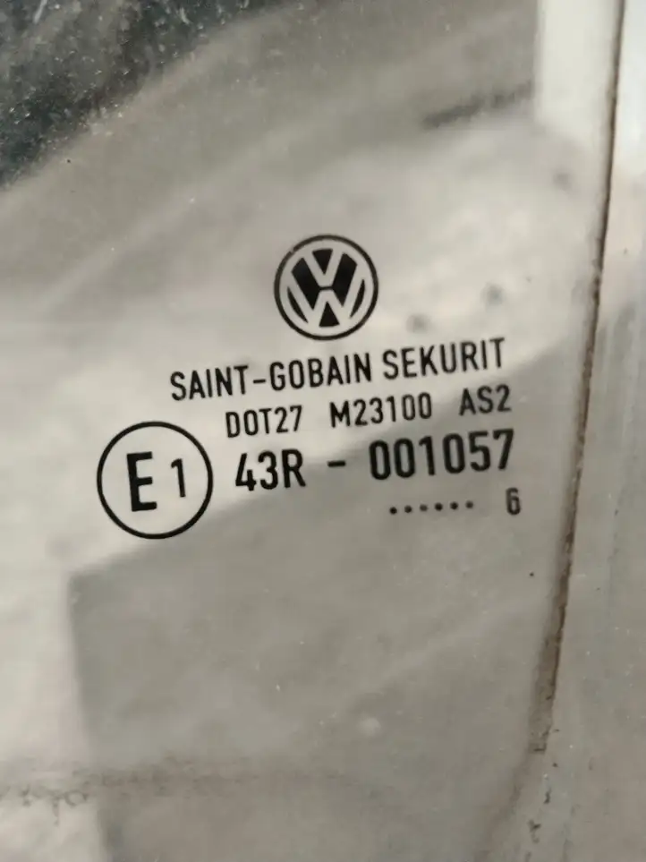 Volkswagen Golf V (2003 - 2009) Стекло задней двери — фото 3