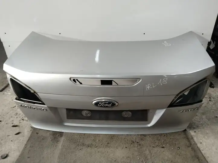 Ford Mondeo MK IV (2007 - 2014) Крышка багажника — фото 1