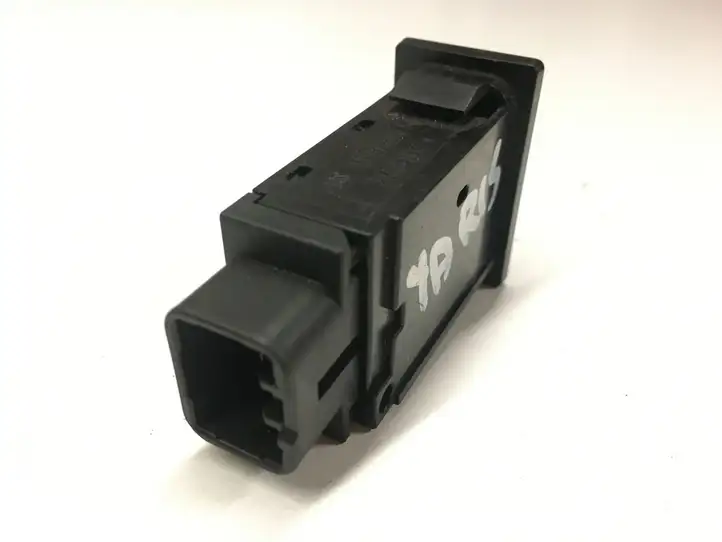 Toyota Yaris (1999 - 2003) 157998 Включатель обогрева — фото 3